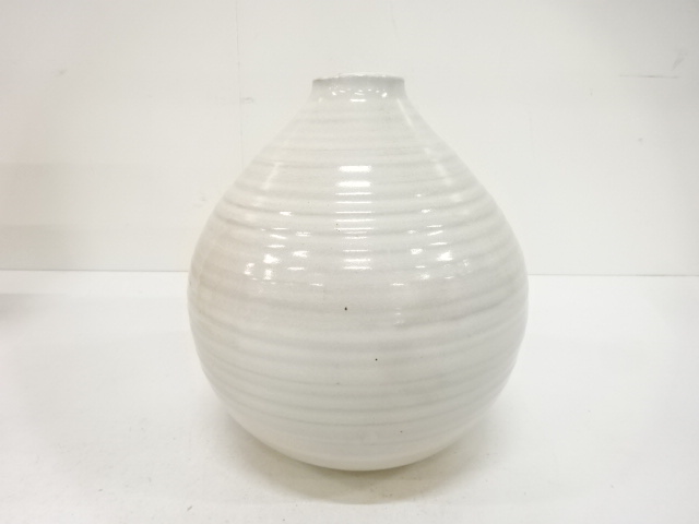  萩焼　波多野善蔵造　白釉　壺